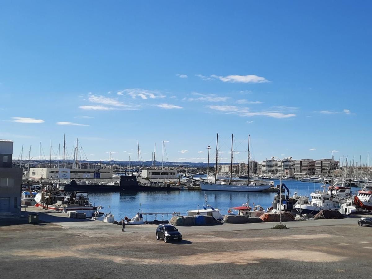 Прекрасная Студия В Двух Минутах От Пляжа Torrevieja Esterno foto